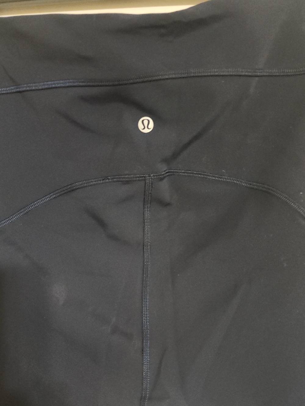 Lululemon - Picture 3 of 4